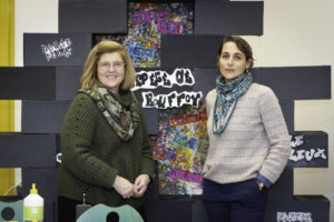 Florence De Cubber, directrice de l'école Elsa Triolet, dans le quartier de l'Alma, et Elise Melard, enseignante en CE1, à propos du prix remporté pour une vidéo réalisée avec les élèves à propos du harcèlement scolaire.